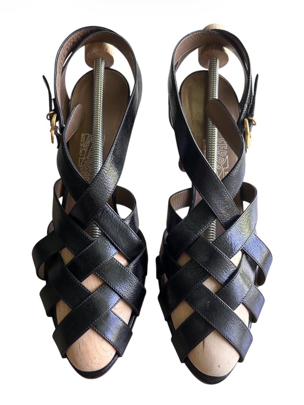 SALVATORE FERRAGAMO Black Patent Leather Strappy Sandals 9.5 4" Heels. Rare